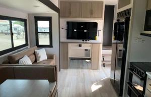 2022 Forest River RV Wildwood Heritage Glen 356QB RV rental photo 6