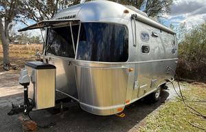The Silver Retreat | Classic Airstream Experience