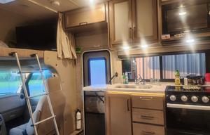 2022 Coleman Thor RV rental photo 6