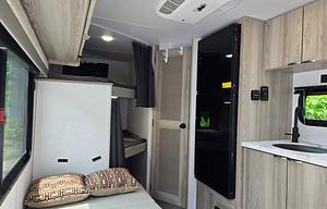 AR's Salaam fsx 179DBK (off-grid capable)