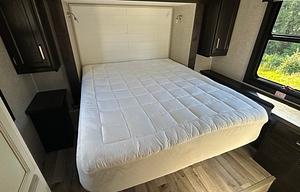 2022 Greyhawk Prestige 30Z – Sleeps 6 Comfortably