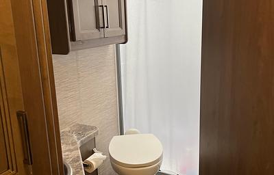 Great Size and Easy to Drive RV
