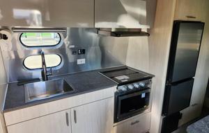 2022 Airstream RV Flying Cloud 23FB