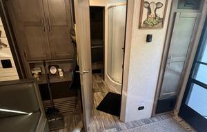 2022 CrossRoads RV Sunset Trail SS331BH RV rental photo 6