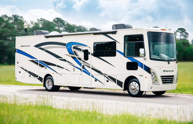 Luxury 2022 Thor Motor Coach Windsport 34J