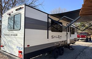 Ranger | Lightweight Camper w/ King Bed