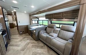 21 Georgetown 35B Bunkhouse