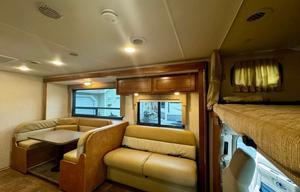 2018 Winnebago Minnie Winnie 31K