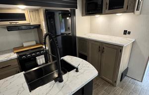 2022 Forest River RV Cherokee Alpha Wolf 26RL-L RV rental photo 8