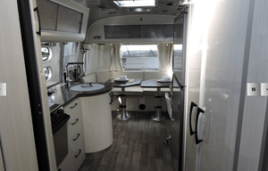 2018 Airstream RV International Serenity 27FB RV rental photo 5