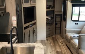 21 Keystone RV Outback Ultra Lite UBH291 Bunkhouse