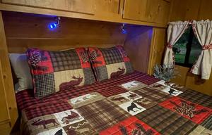 Camp in vintage luxury