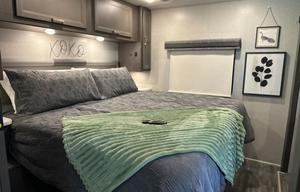 2023 Thor Luminate • Family RV + Free WiFi