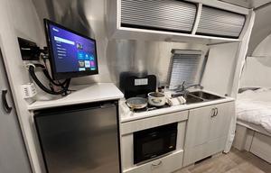 Magnolia 3-AIRSTREAM Bambi Sport 22 *FULLY Loaded*