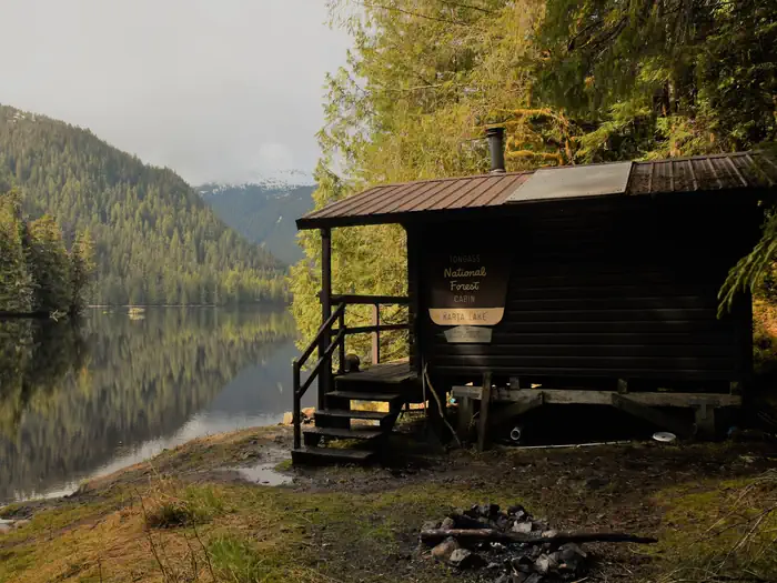 Karta Lake Cabin