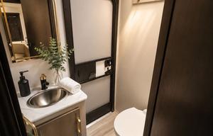 Flagship | Luxury Family Bunkhouse