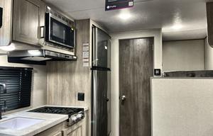 Aurora DreamPod — Your Stress-Free Escape