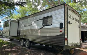 Forest River Toy Hauler: Cherokee Grey Wolf