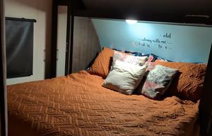 Plush & Roomy 26' RV FOR TWO! (Can Sleep 3)