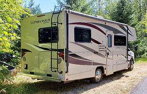 2017 Coachmen RV Leprechaun 220QB Ford 350