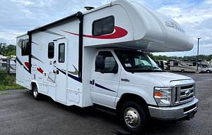 2019 Sunseeker 2650CDWS RV rental photo 11