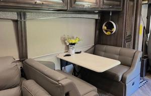 "Venom" Fleetwood Southwind 35K(sleeps 5)