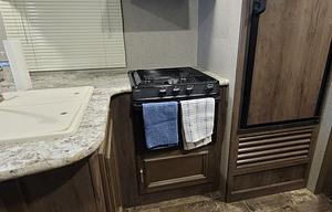 Couples Dream! 2019 Keystone Passport with extras!