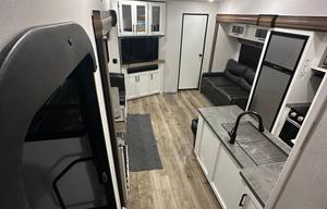 Family Friendly 5th wheel with bunkhouse!!