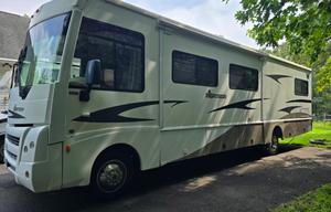 2008 Winnebago Sightseer 35J Bunkbed Model