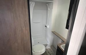 2022 Family friendly, pet friendly travel trailer