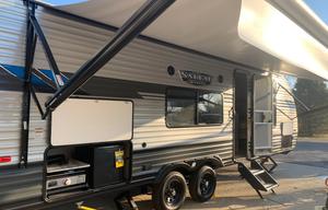 J&M Towable Travels