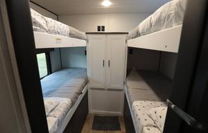 Loaded Brand New 2022 Keystone Hideout Sleeps 10