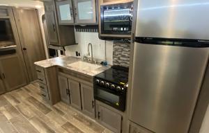 2021 Gulf Stream RV Conquest 323TBR