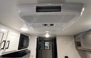 2024 Jayco Jay Flight SLX 174BH RV rental photo 13