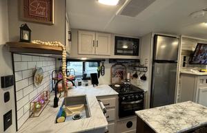 *LUXURY DELIVERED TO YOU!*  HIGHLAND HIDEAWAY