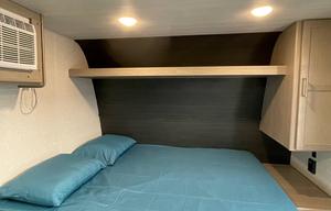 Sleeps 6 | Lightweight | Camping or Temporary Stay