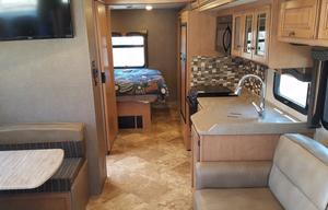 Class A - 2016 Windsport 29M - has everything