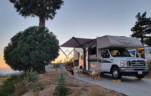 2022 Coachmen Burning Man-friendly