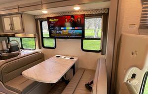2024 Thor Motor Coach - Coleman 32CM