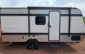 2025 Keystone 17B + Easy Towing with SUV