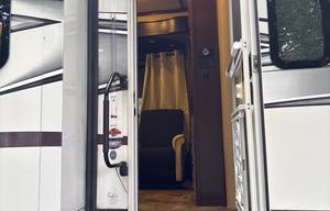 2016 Voltage V3970 RV rental photo 3