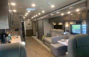 NEW 2023 Tiffin Motorhomes Open Road Allegro 36 UA