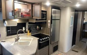 2021 Keystone RV Hideout 318BR