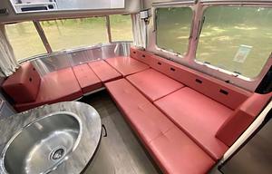2019 Airstream International Serenity