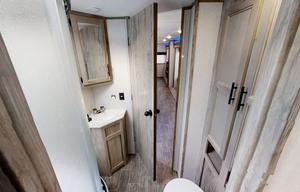 2020 Forest River RV Cherokee Alpha Wolf 29QB-L RV rental photo 8