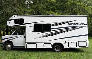 Forest River Sunseeker – Family Fun Easy to Drive