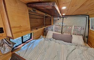 Sherpa: Converted Sprinter Van * Pet Friendly *
