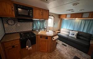 2011 Keystone RV Summerland 2570RL
