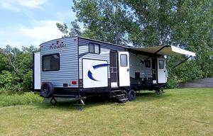 Fireside RVs Heartland Prowler Lynx 31LX Bunkhouse