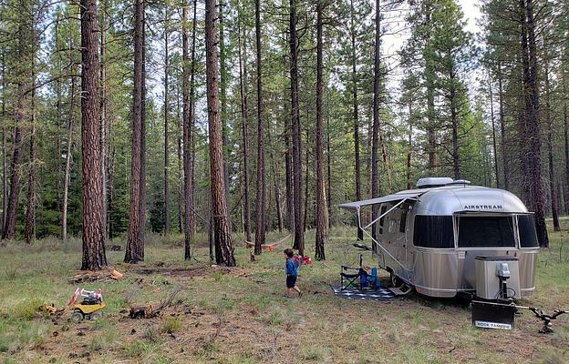 Easy Glamping: 2018 Airstream Flying Cloud 19'